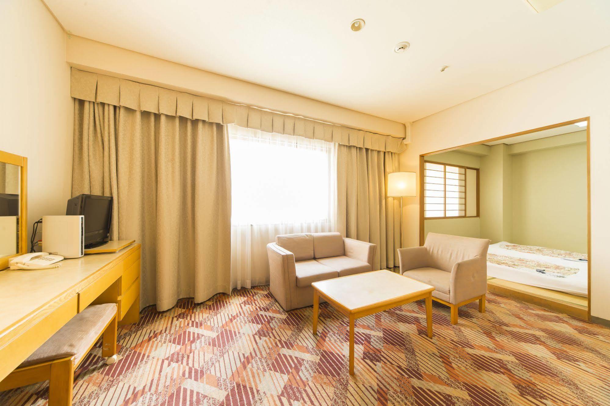 Hotel Century21 Hiroshima Exterior photo